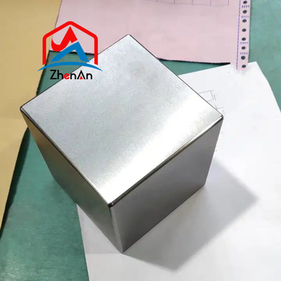 كثافة عالية مكعب التونغستين النقي حجم صغير